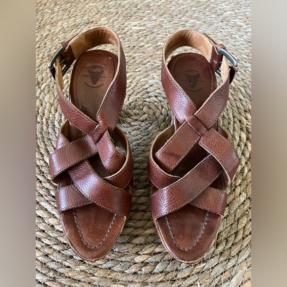 Frye Reese low ankle sandals. Sz 8. Like new - Picture 3 of 10